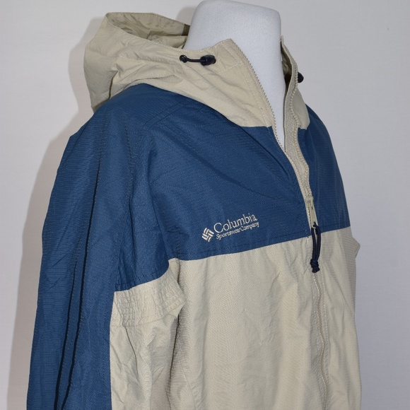 Great Condition Columbia Hooded Windbreaker jacket - Picture 3 of 8